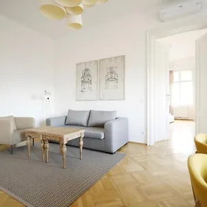 Heymi Opernring Vienna