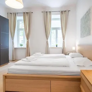  Apartment Cottageviertel - Stilvolles In Parknähe