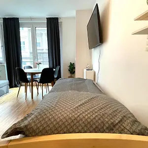  Apartment New I Stylish I Modern I Cozy