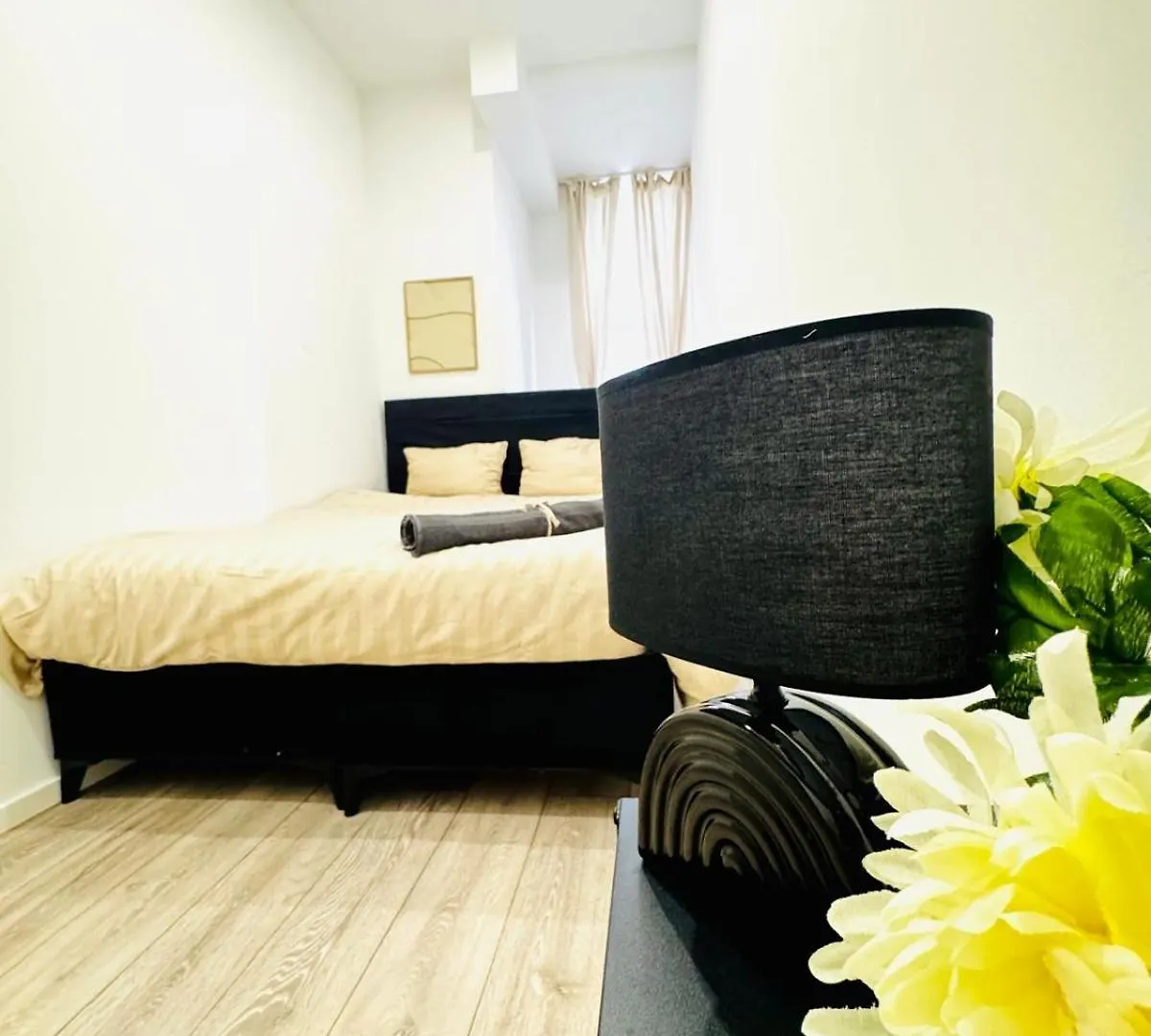 Elegant 5-Br Home Ideal For Groups & Families Vienna Apartment