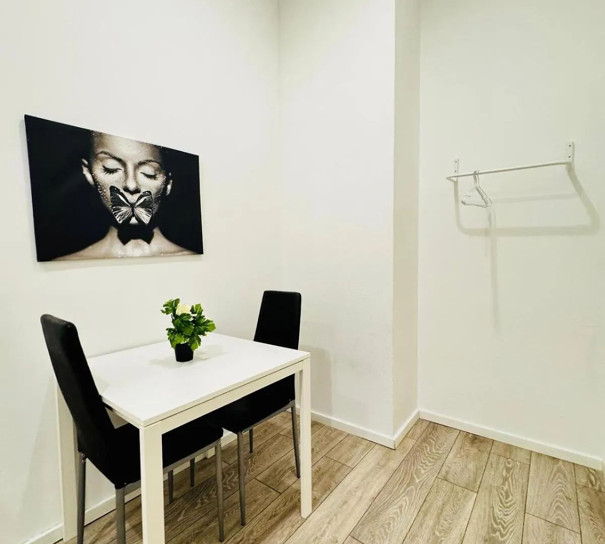 Elegant 5-Br Home Ideal For Groups & Families Vienna 0*,  Austria