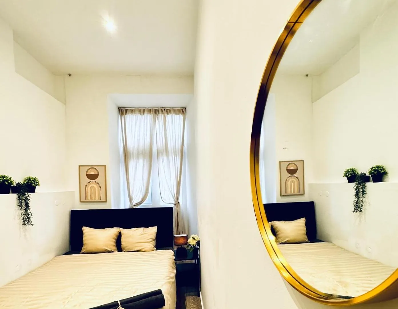 Elegant 5-Br Home Ideal For Groups & Families Vienna 0*,  Austria